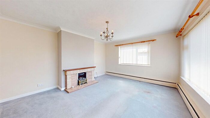 2 Bedroom Detached Bungalow For Sale In Fane Close, Stamford, PE9