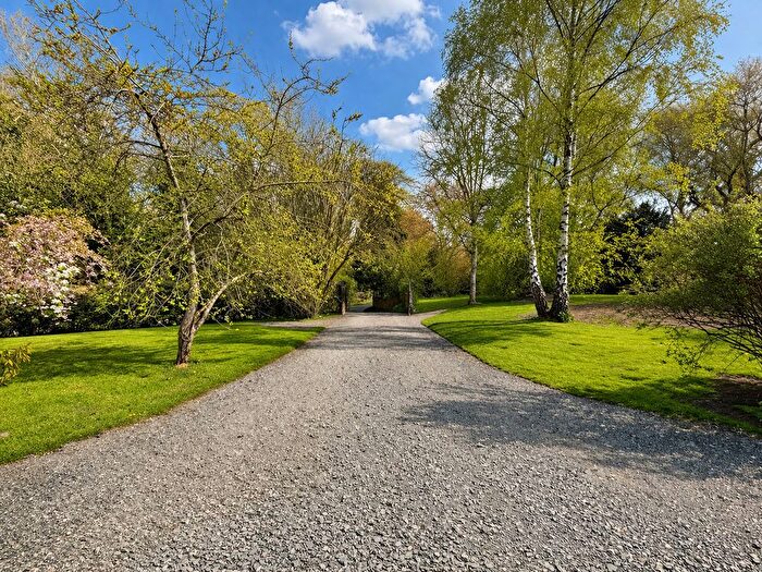 5 Bedroom Detached House For Sale In Stareton, Kenilworth, CV8
