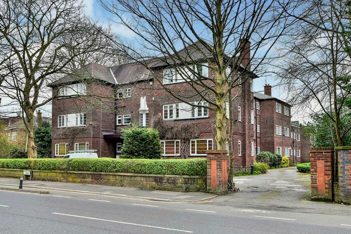 Apartment To Rent In Didsbury Court, Wilmslow Road, Manchester, Greater Manchester, M20