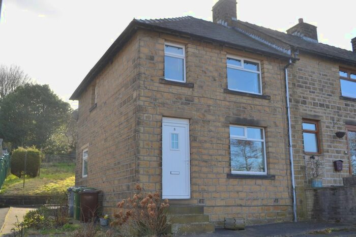 3 Bedroom End Of Terrace House To Rent In Springfield Avenue, Slaithwaite, Huddersfield, HD7