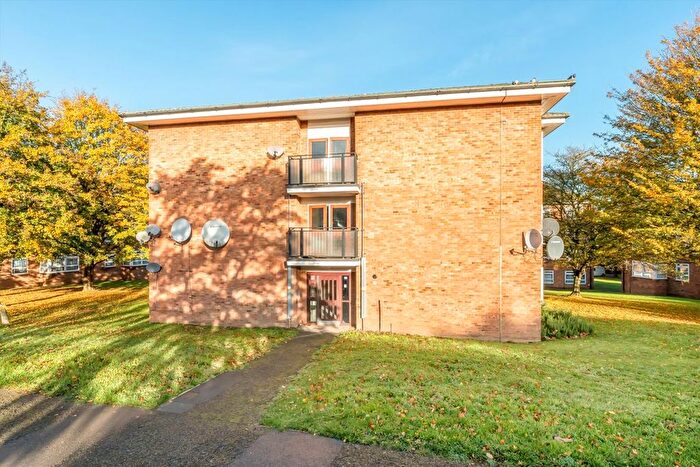 1 Bedroom Flat For Sale In Pert Close, London, N10