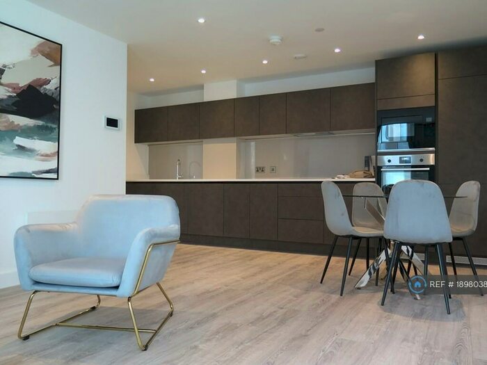 2 Bedroom Flat To Rent In Silvercroft Street, Manchester, M15