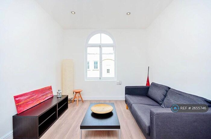 1 Bedroom Flat To Rent In Whitecross Street, London, EC1Y