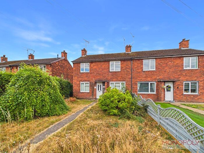 3 Bedroom Semi Detached House For Sale In Smithy Lane, Wrexham, LL12