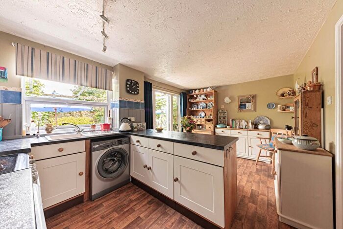 3 Bedroom Detached House For Sale In Ivory Close, Faversham, ME13