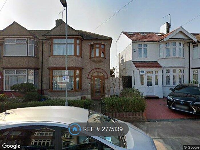 5 Bedroom Terraced House To Rent In Sheringham Drive, Barking, IG11