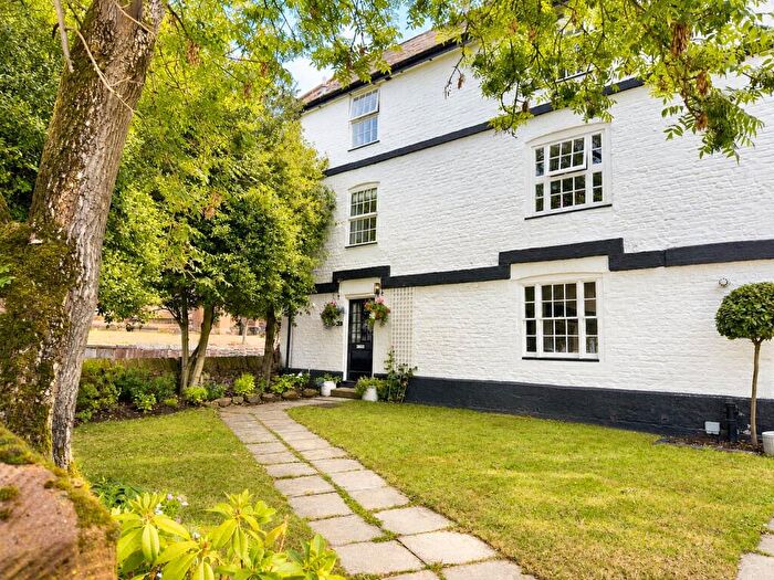 4 Bedroom End Of Terrace House For Sale In Stanley Lane, Eastham Village, Merseyside, CH62