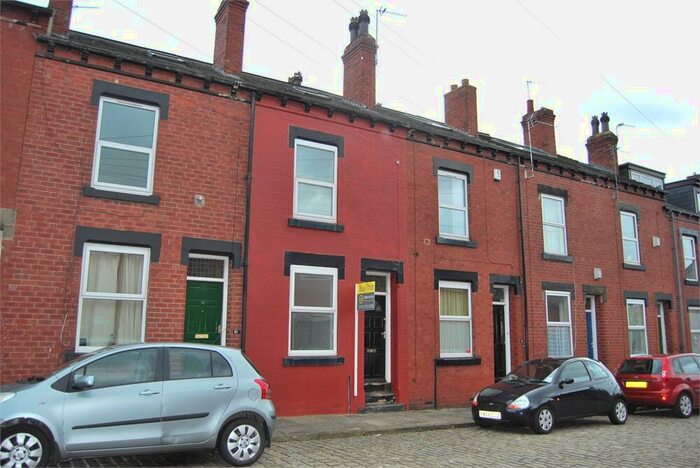 5 Bedroom Terraced House To Rent In School View, Hyde Park, Leeds, LS6
