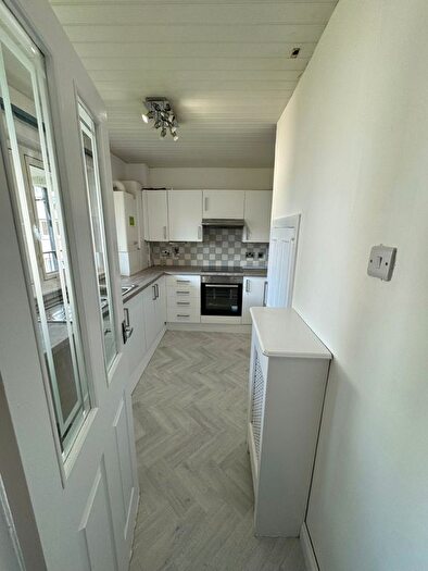 3 Bedroom Flat To Rent In West Buchanan Place, Paisley, PA1