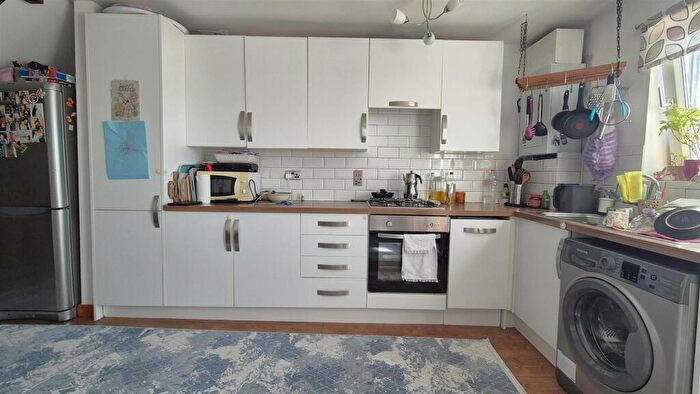 2 Bedroom Maisonette To Rent In Nelson Road, PO5