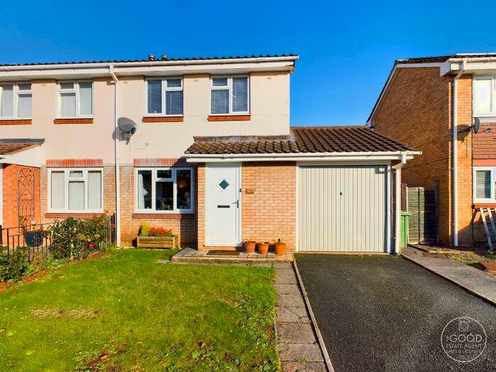 3 Bedroom Semi-Detached House To Rent In Kempton Avenue, Hereford, HR4