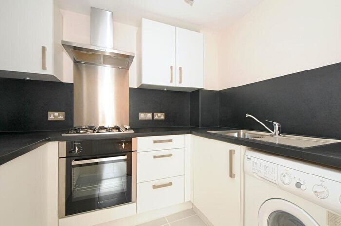 1 Bedroom Flat To Rent In Hillgate Place Balham Hill, SW12