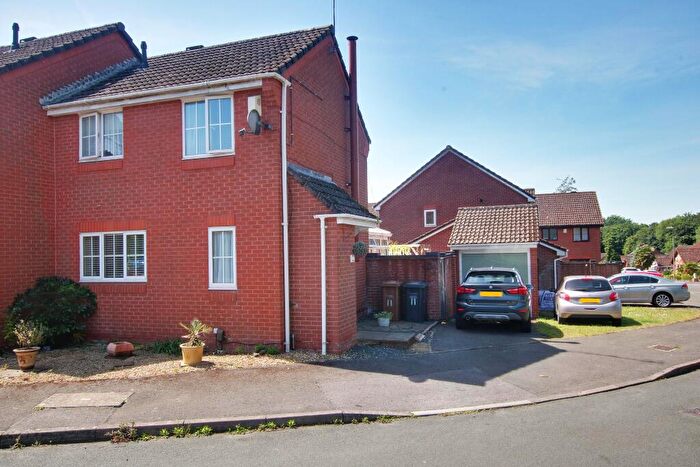 2 Bedroom Semi Detached House For Sale In Rownhams, Southampton, SO16