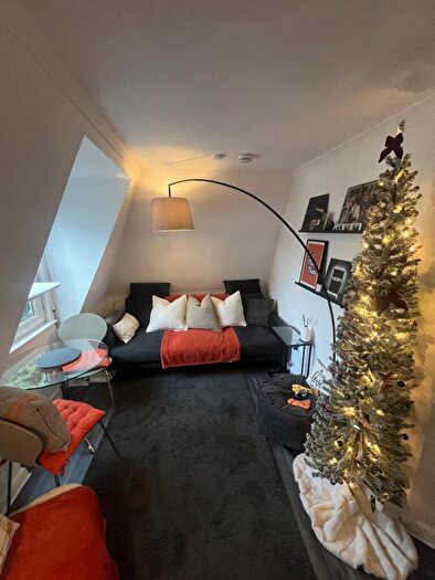 1 Bedroom Flat To Rent In Featherhall Avenue, Edinburgh, City Of, EH12