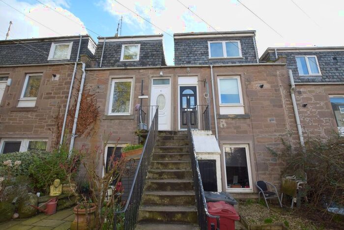2 Bedroom Maisonette To Rent In Blyth Place, Dundee, DD2