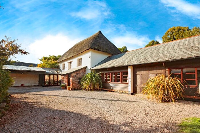 4 Bedroom Detached House For Sale In Deane Road, Stokeinteignhead, Newton Abbot, TQ12