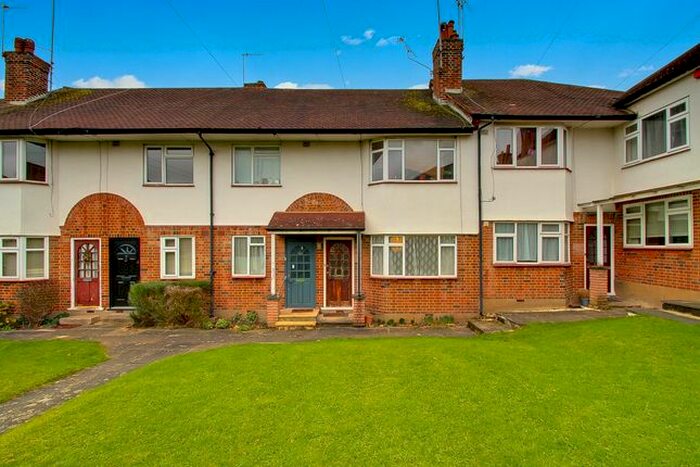 2 Bedroom Flat To Rent In Bedford Close, Muswell Hill, N10