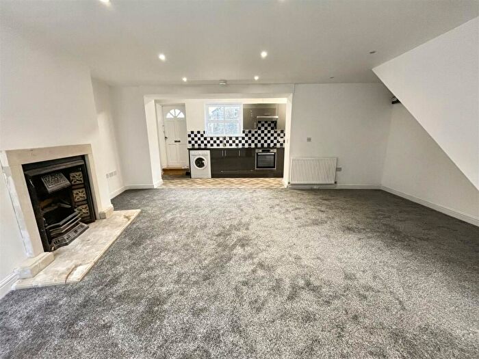 3 Bedroom Terraced House To Rent In Stalbridge, Sturminster Newton, DT10