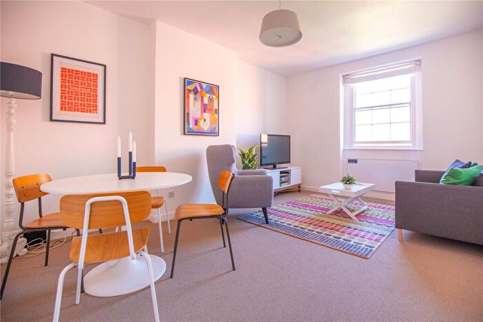 2 Bedroom Apartment For Sale In Cave Street, Bristol, BS2