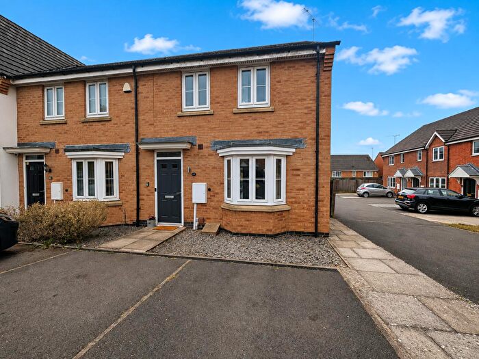 3 Bedroom End Of Terrace House For Sale In Middlefield Close, Allestree, Allestree, Derby, DE22