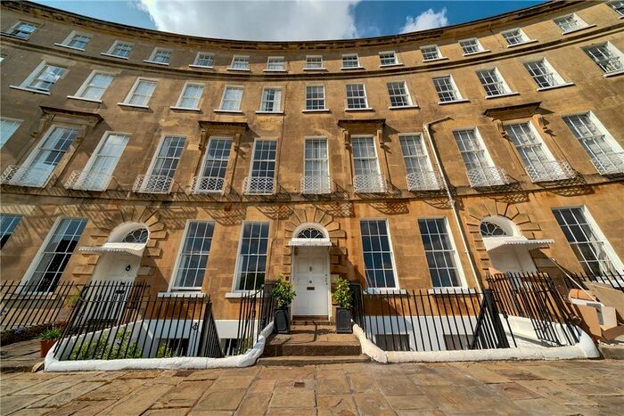 3 Bedroom Flat To Rent In Cavendish Crescent, Bath, Somerset, BA1