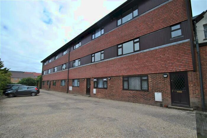 1 Bedroom Flat To Rent In Cambridge Road, Puckeridge, Ware, SG11