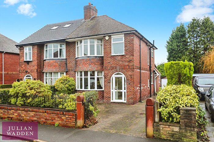 3 Bedroom Semi-Detached House For Sale In Mouldsworth Avenue, Heaton Chapel, Stockport, SK4