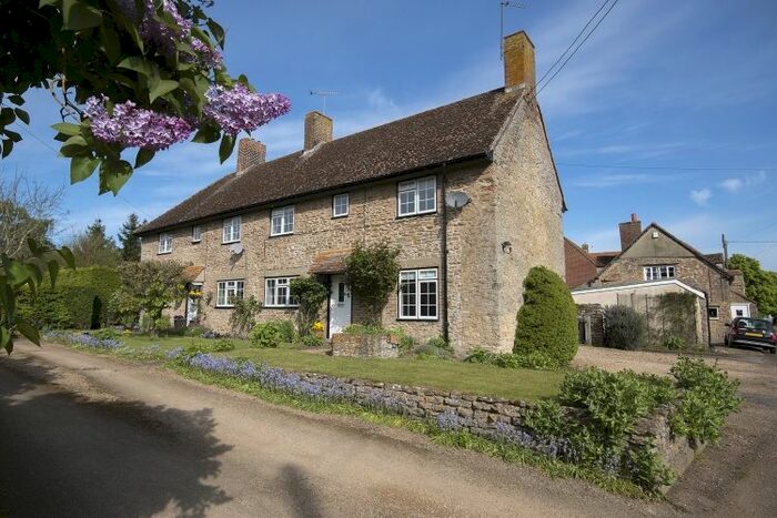 3 Bedroom Cottage To Rent In Mill Road, Marcham, Abingdon OX13