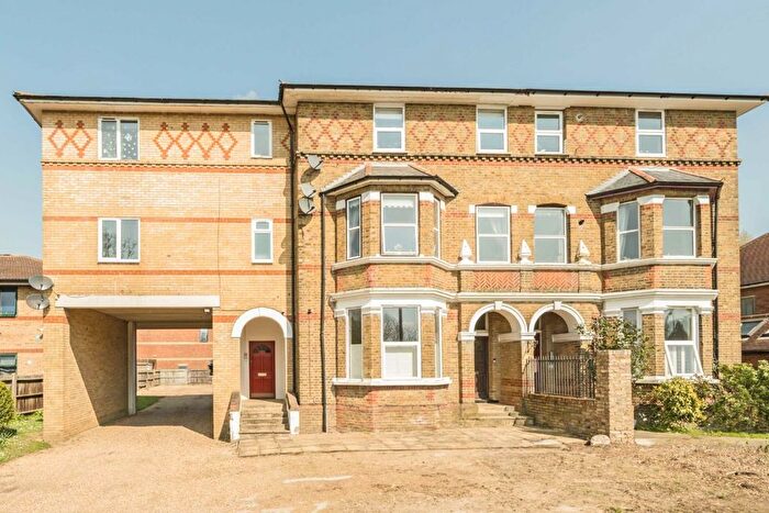 1 Bedroom Flat To Rent In Oldfield Road, Hampton, TW12