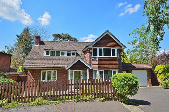 3 Bedroom Detached House For Sale In Wycombe Road, Princes Risborough, HP27