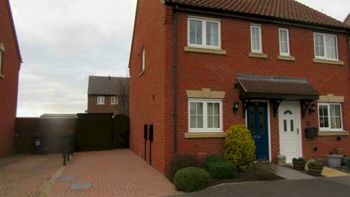 2 Bedroom Town House To Rent In Hudson Way, Skegness, PE25