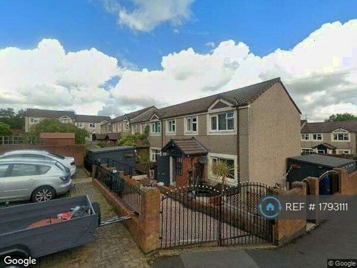 4 Bedroom Semi-Detached House To Rent In Malvern Avenue, Padiham, Burnley, BB12