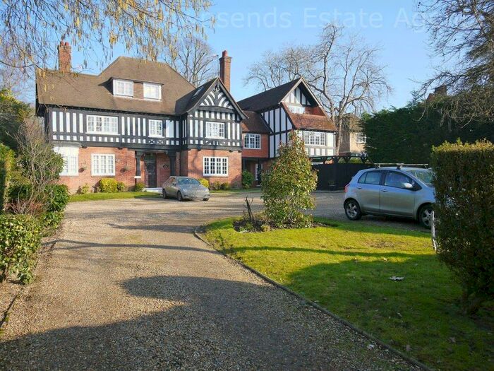 2 Bedroom Flat To Rent In Frithwood Avenue, Northwood, HA6