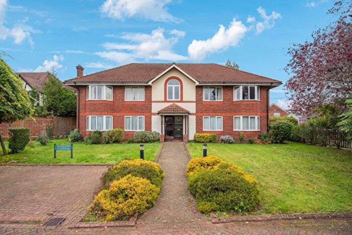 2 Bedroom Flat For Sale In Hyrons Court, Orchard Lane, Amersham, HP6