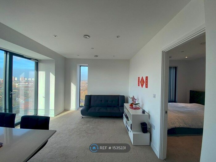 2 Bedroom Flat To Rent In Block B, Salford, M3
