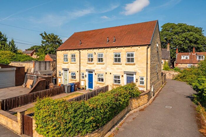 3 Bedroom Town House For Sale In St Joseph's Street, Tadcaster, LS24