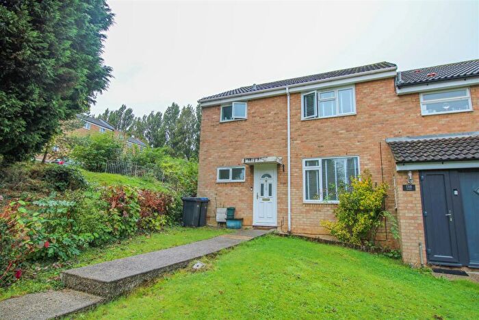 4 Bedroom End Of Terrace House For Sale In Jocelyns, Old Harlow, CM17