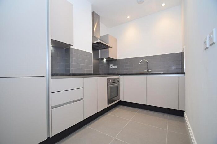 1 Bedroom Apartment To Rent In Clearview House, Pinner Road, Northwood, HA6