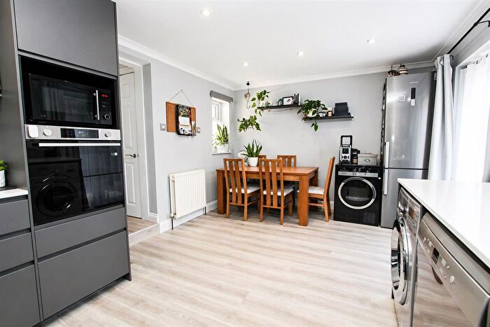 2 Bedroom End Of Terrace House For Sale In Shrewsbury Road, Carshalton, SM5