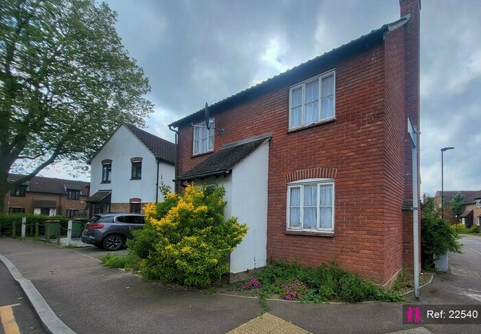 4 Bedroom Semi-Detached House To Rent In Fulmer Road, London, E16