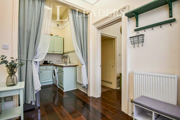 2 Bedroom Maisonette To Rent In Lower Addiscombe Road, East Croydon, CR0