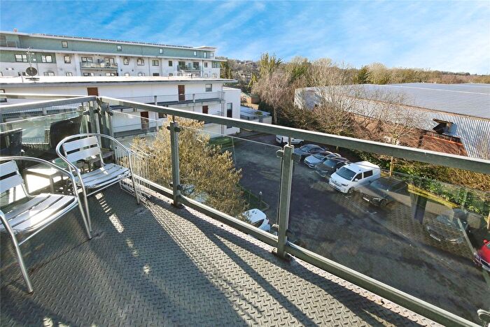 1 Bedroom Flat For Sale In Rollason Way, Brentwood, Essex, CM14