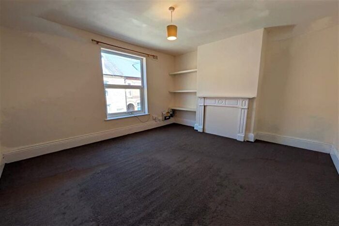 1 Bedroom Flat To Rent In Wilkinson Avenue, Beeston, NG9