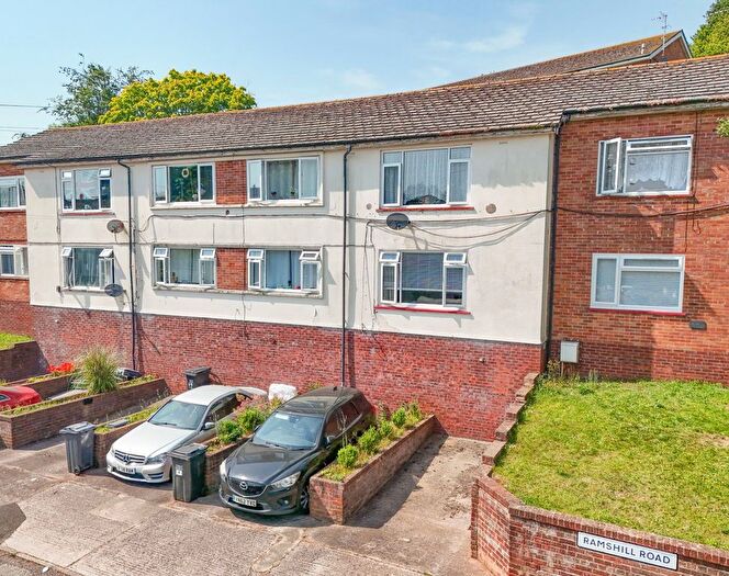 2 Bedroom Flat For Sale In Ramshill Road, Paignton, TQ3