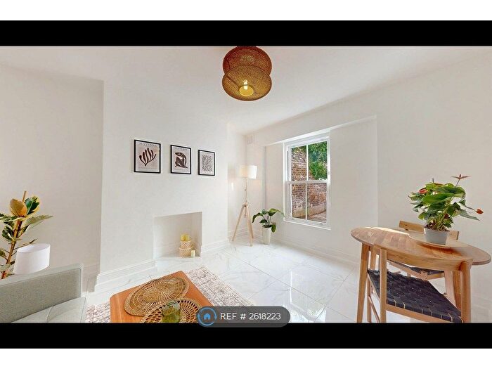 1 Bedroom Flat To Rent In Albion Road, London, N16