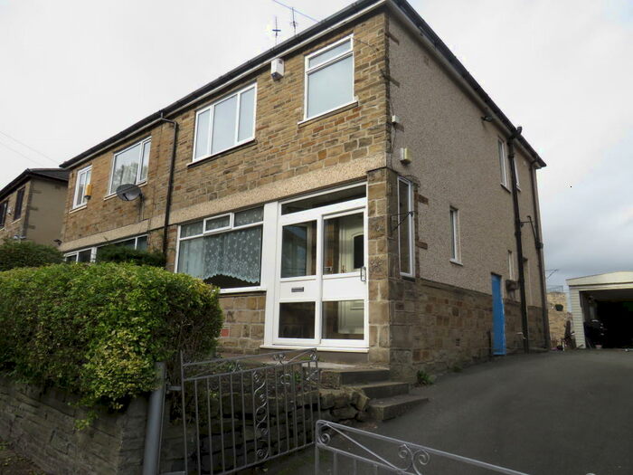 3 Bedroom Semi-Detached House To Rent In Lee Mount Road, Halifax, HX3