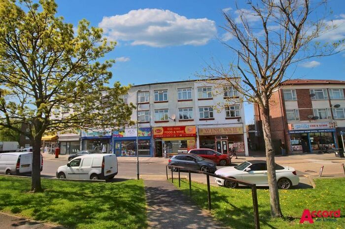 2 Bedroom Flat To Rent In Rise Park Parade, Eastern Avenue East, Romford, RM1
