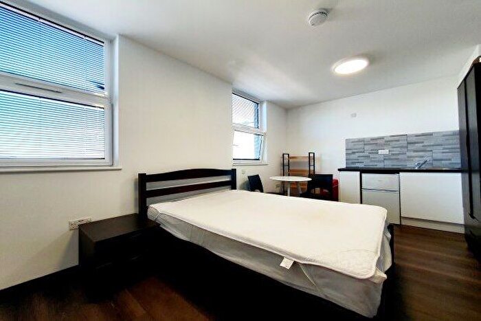 Studio To Rent In Parish Lane, London, SE20