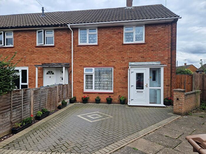 2 Bedroom Property To Rent In Rodney Close, Luton, LU4