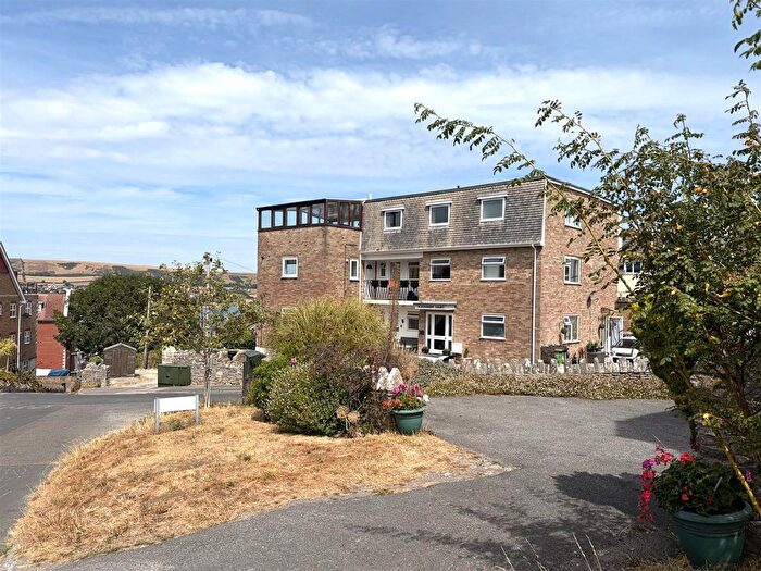1 Bedroom Flat For Sale In Grosvenor Road, Swanage, BH19